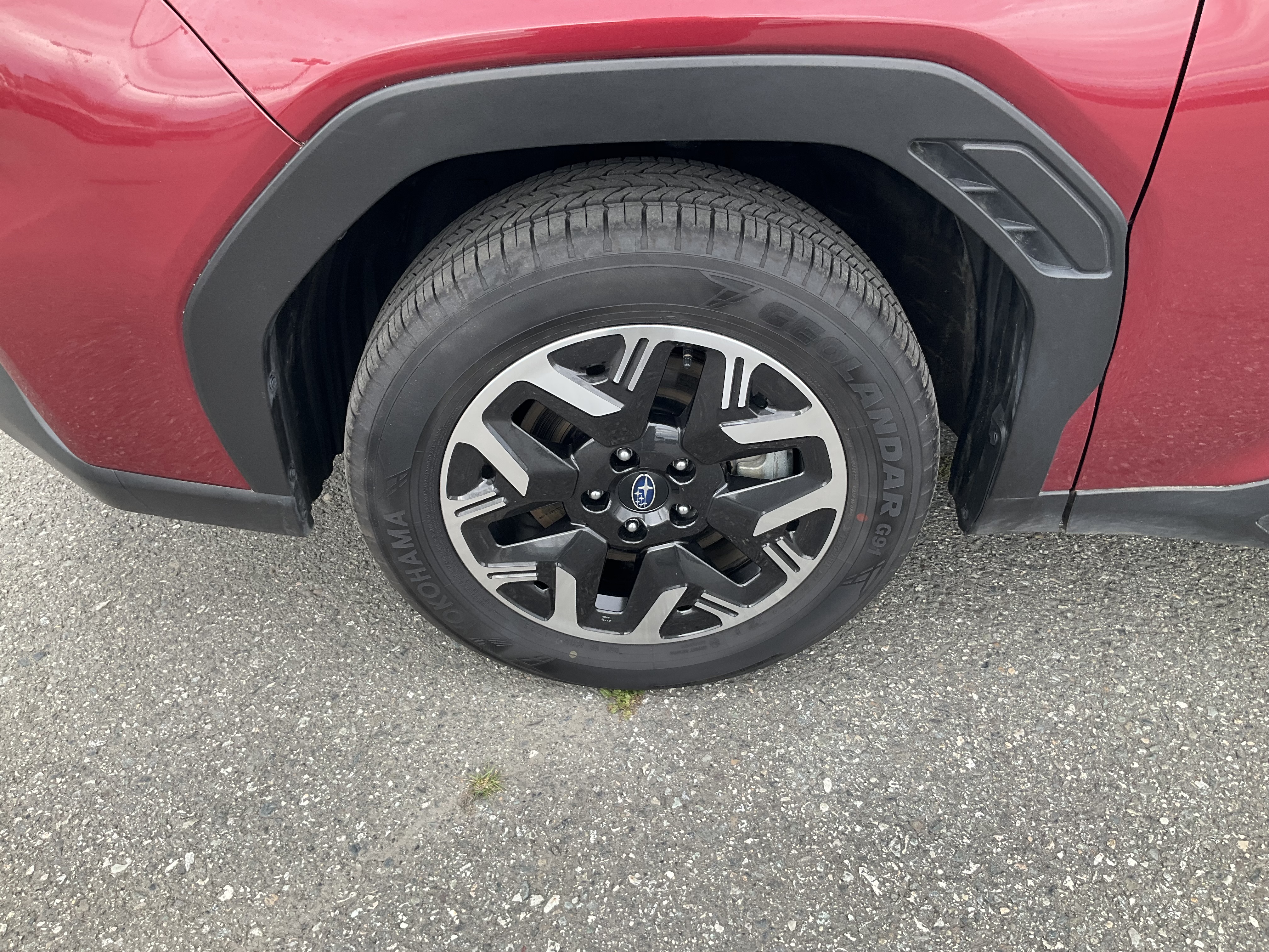 Used 2025  Subaru Premium image 6