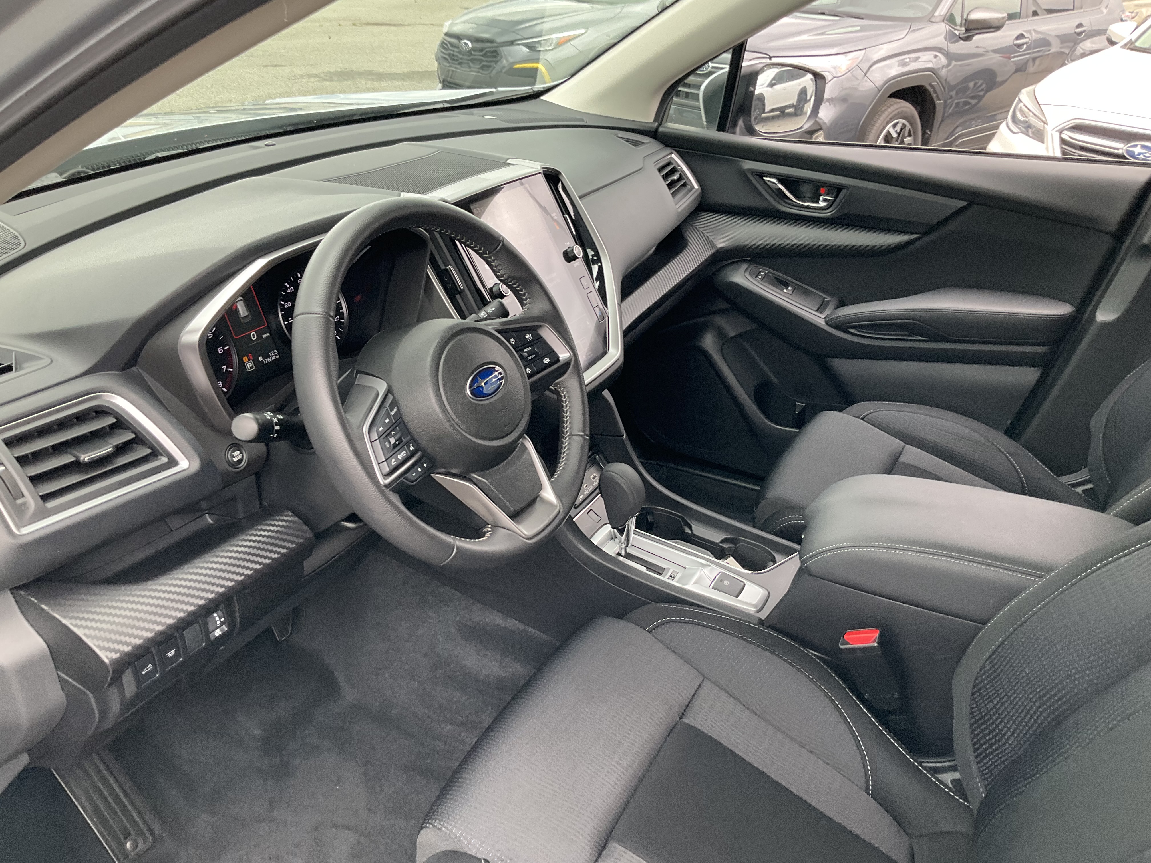 Used 2025  Subaru Premium image 5