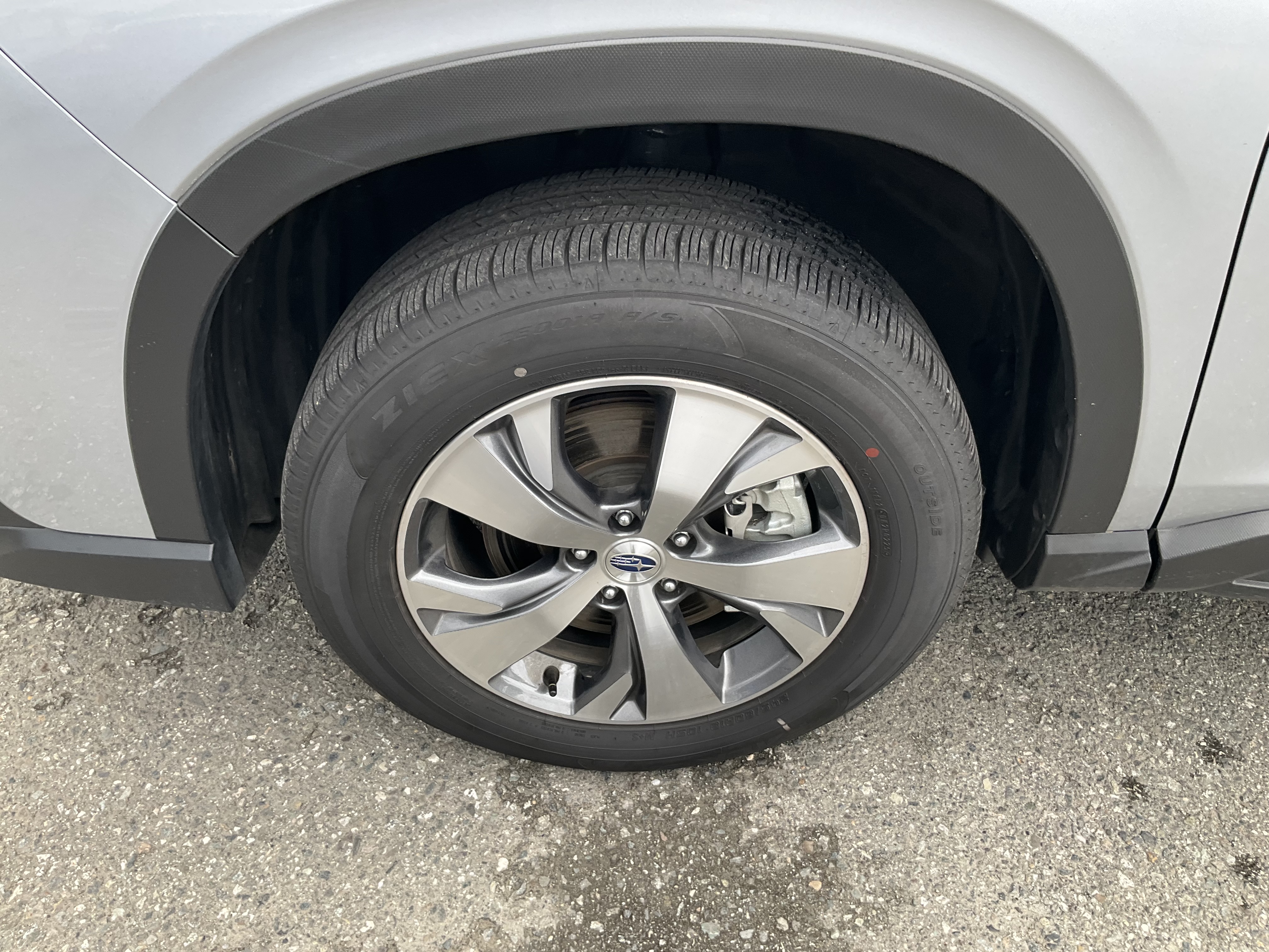 Used 2025  Subaru Premium image 6