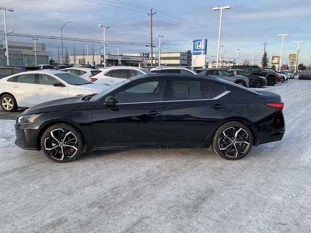 2023 Nissan Altima (U23325-1)