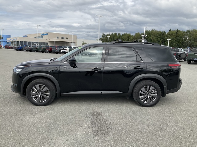 2023 Nissan Pathfinder (U2429)