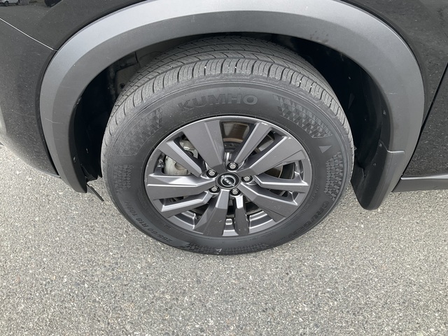 2023 Nissan Pathfinder (U2429)