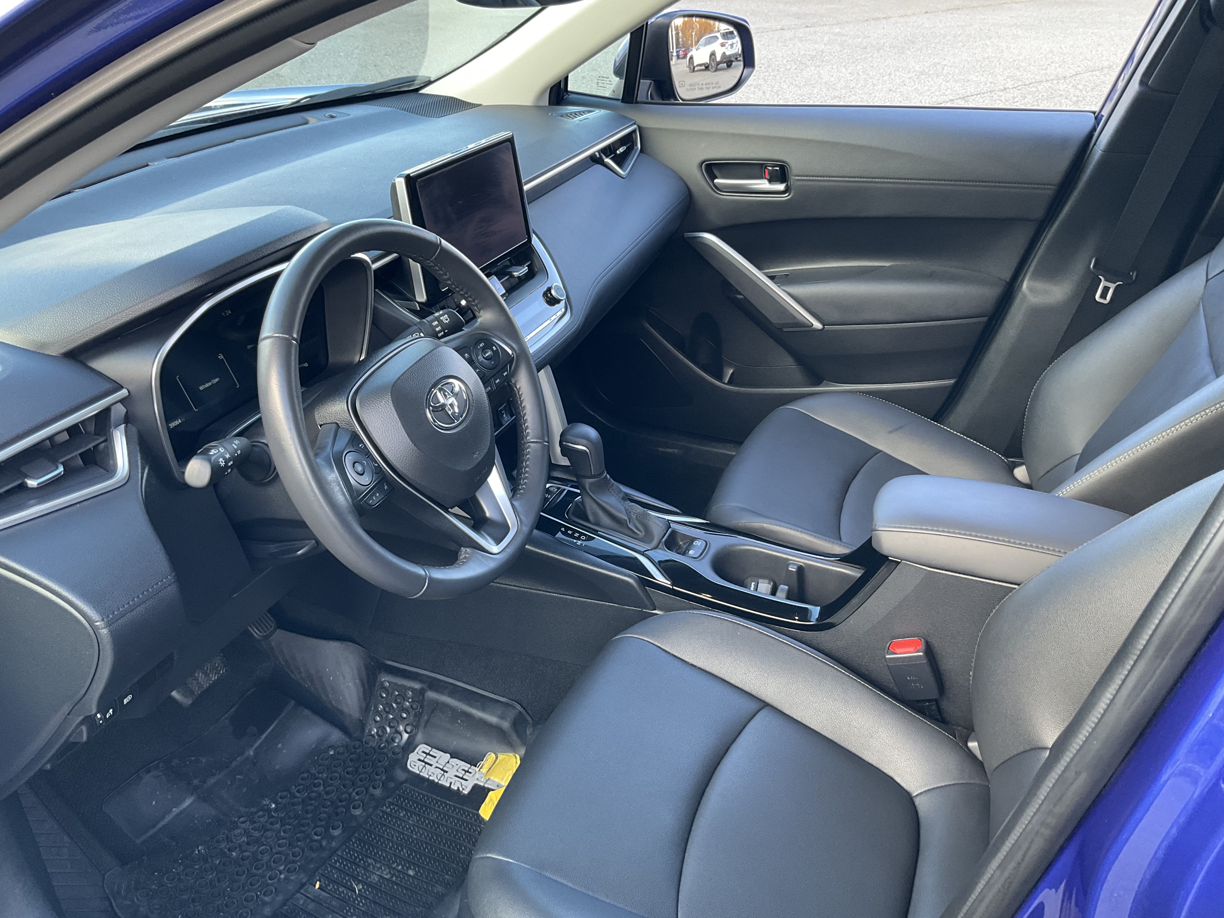Used 2024 Blue Crush Metallic Toyota XLE image 5