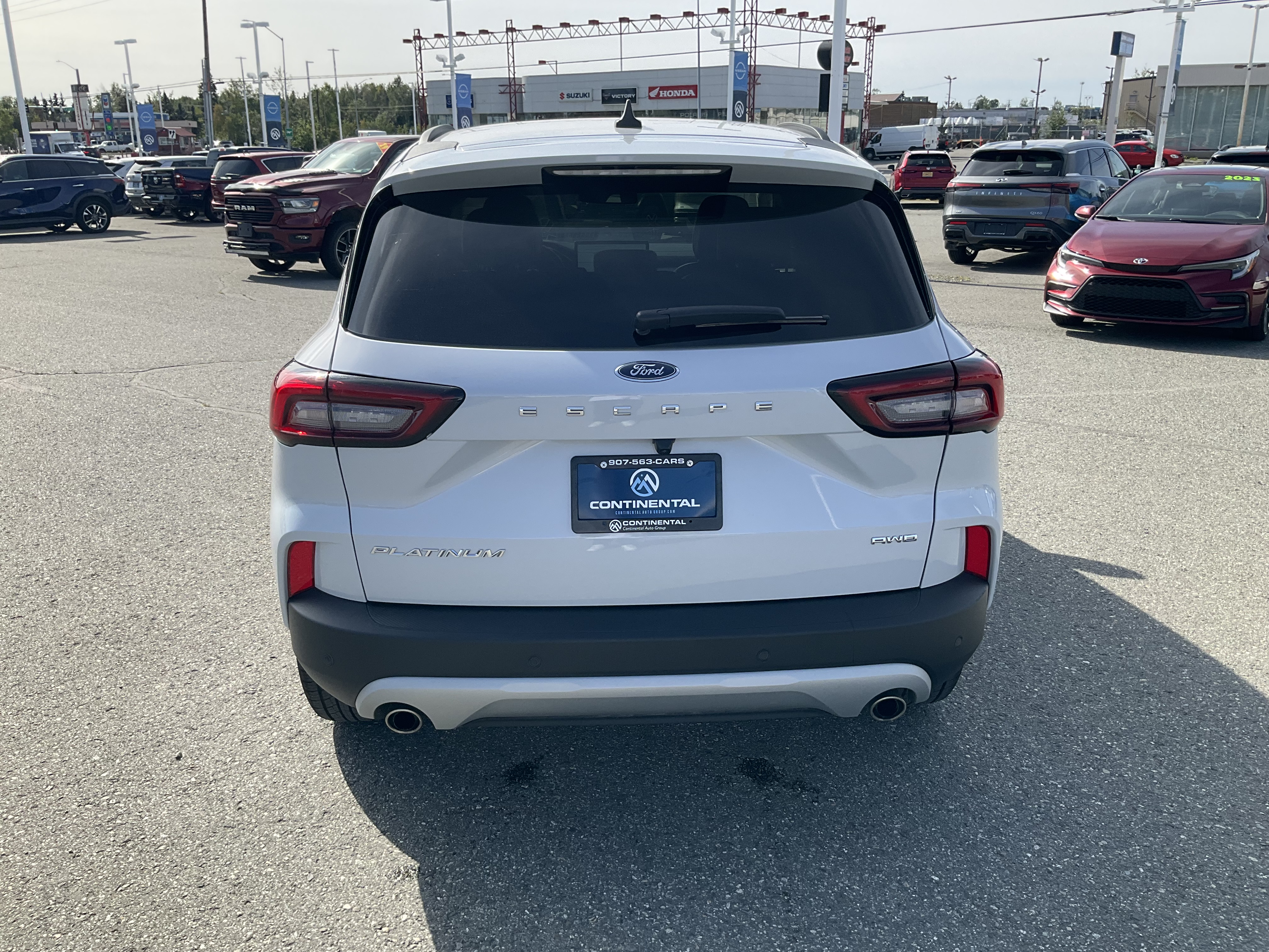 Used 2025 Space Silver Metallic Ford Platinum image 4