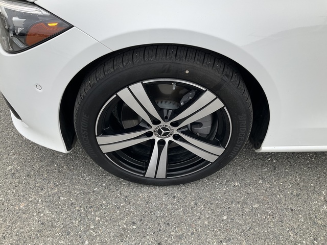 2024 Mercedes-Benz C-Class (U75336-1)