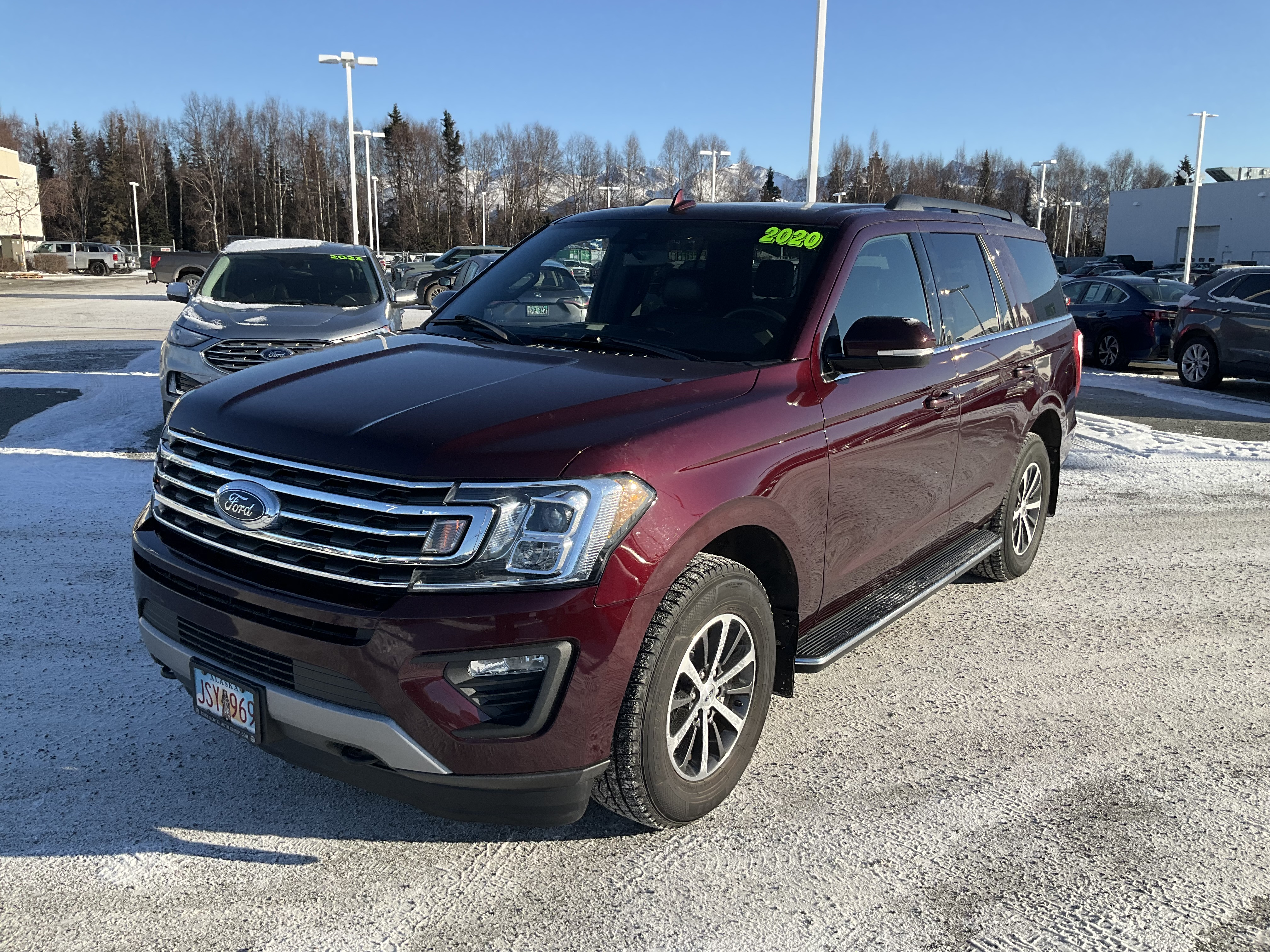 Used 2020 Ford Expedition XLT with VIN 1FMJU1JT8LEA19258 for sale in Anchorage, AK