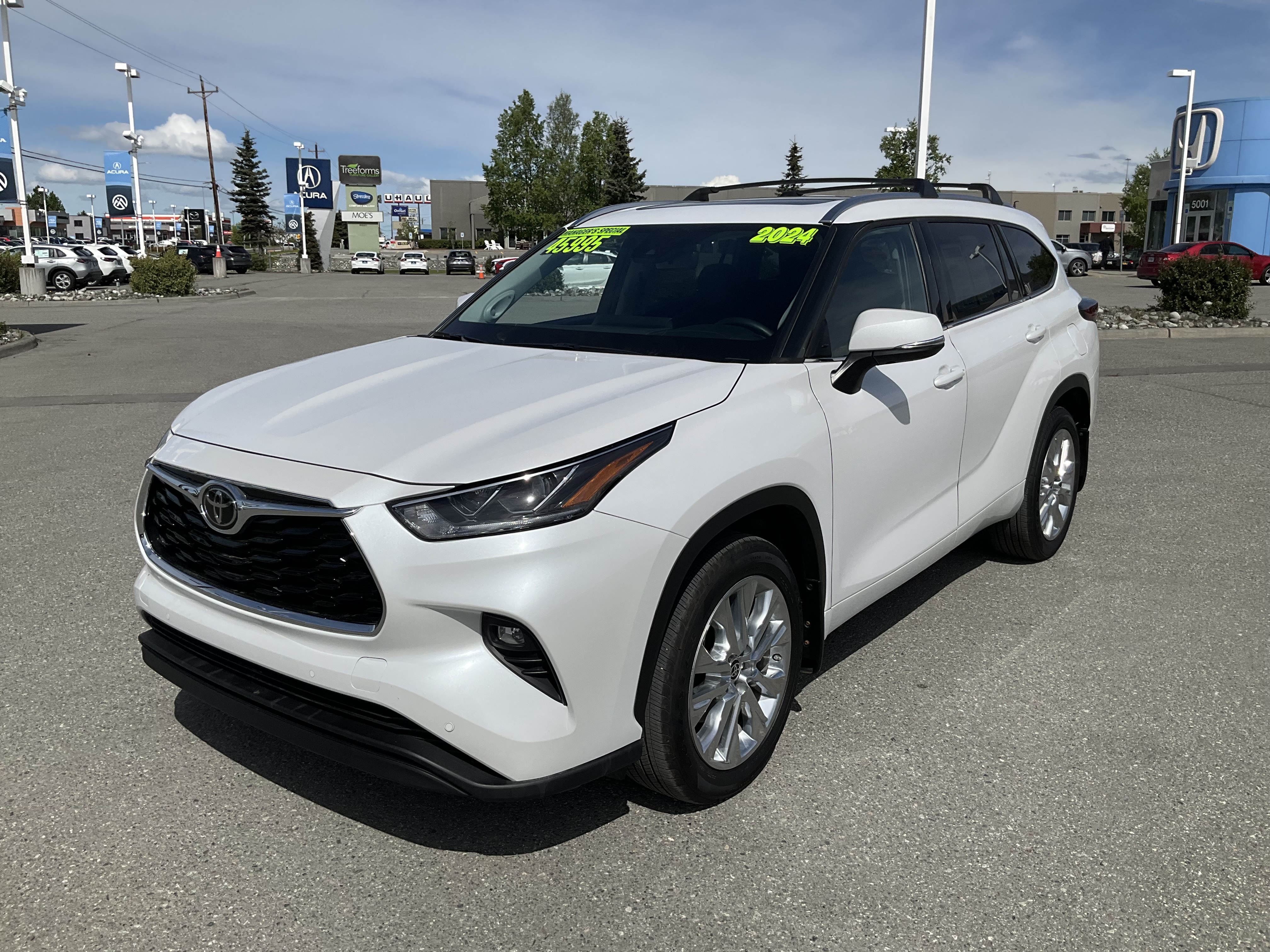 Used 2024 Toyota Highlander Limited with VIN 5TDKDRBH0RS538907 for sale in Anchorage, AK