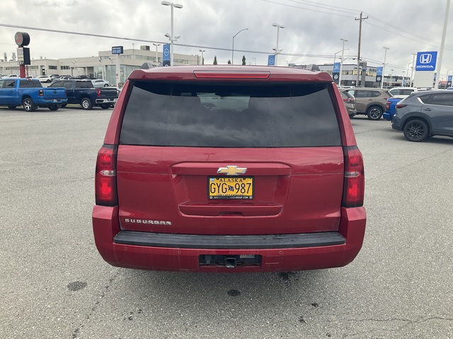 2015 Chevrolet Suburban (U77589-1)