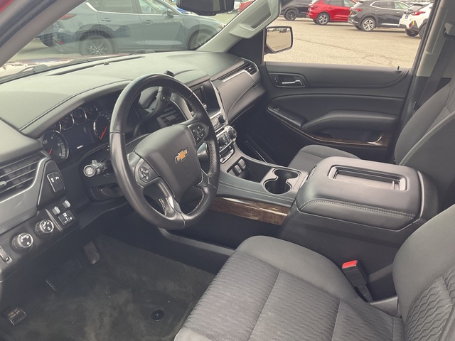 2015 Chevrolet Suburban (U77589-1)
