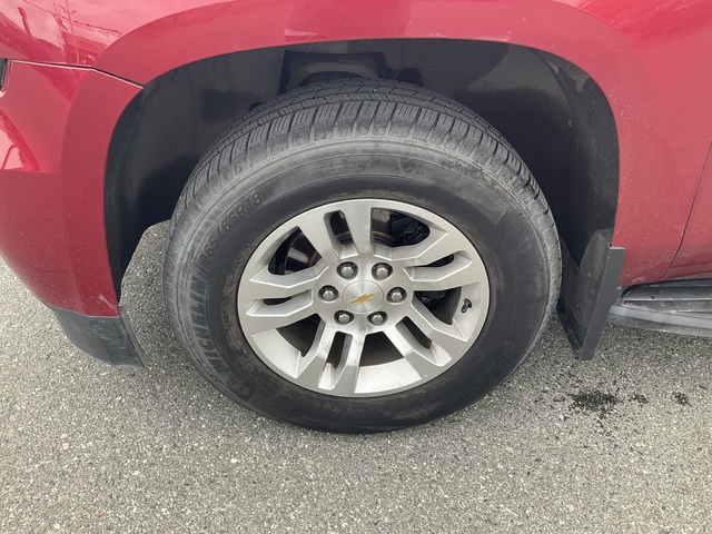 2015 Chevrolet Suburban (U77589-1)