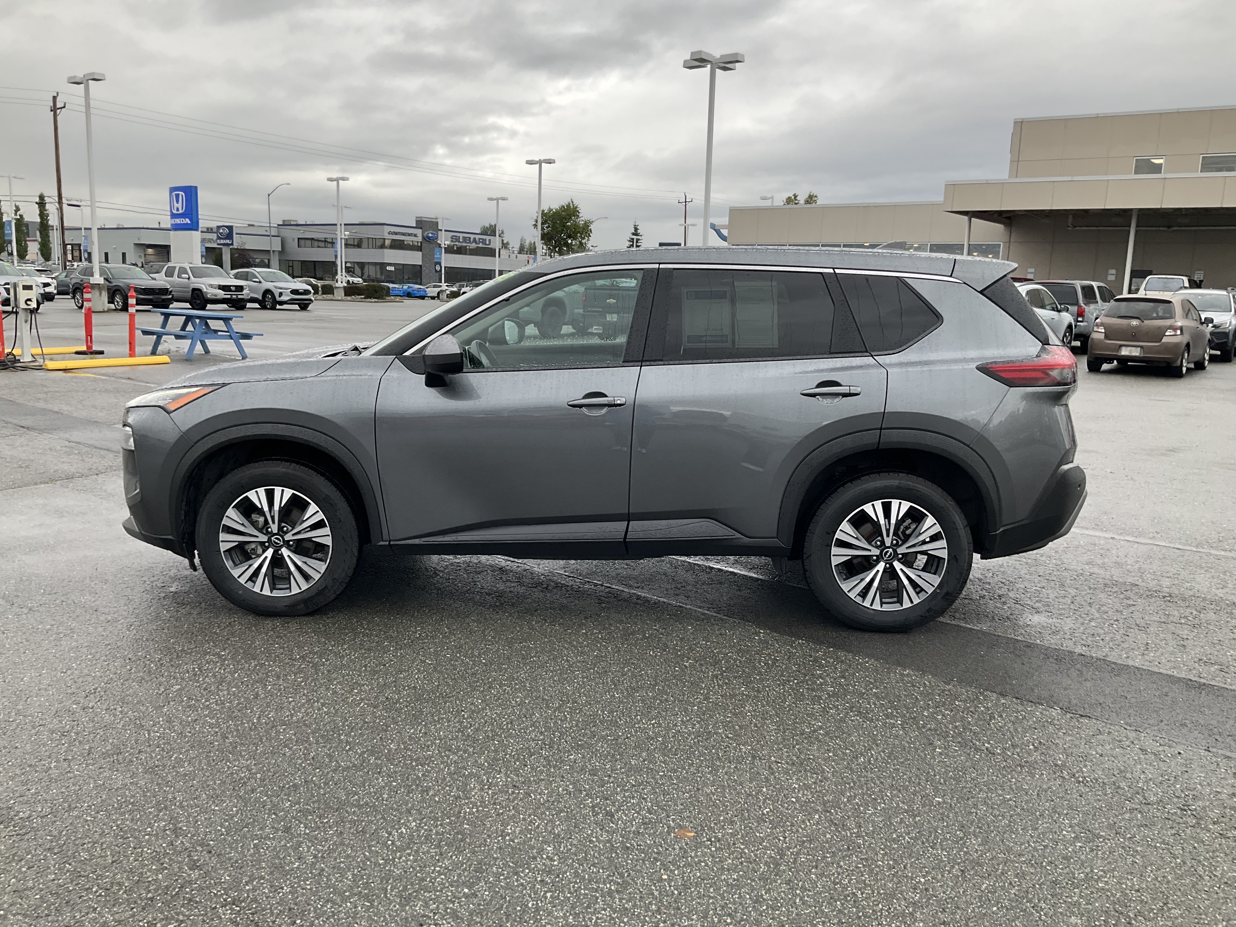 Used 2023 Grey Nissan SV image 3