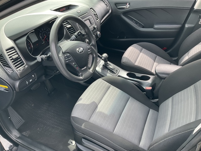 2016 Kia Forte 5-Door (U78734-1)