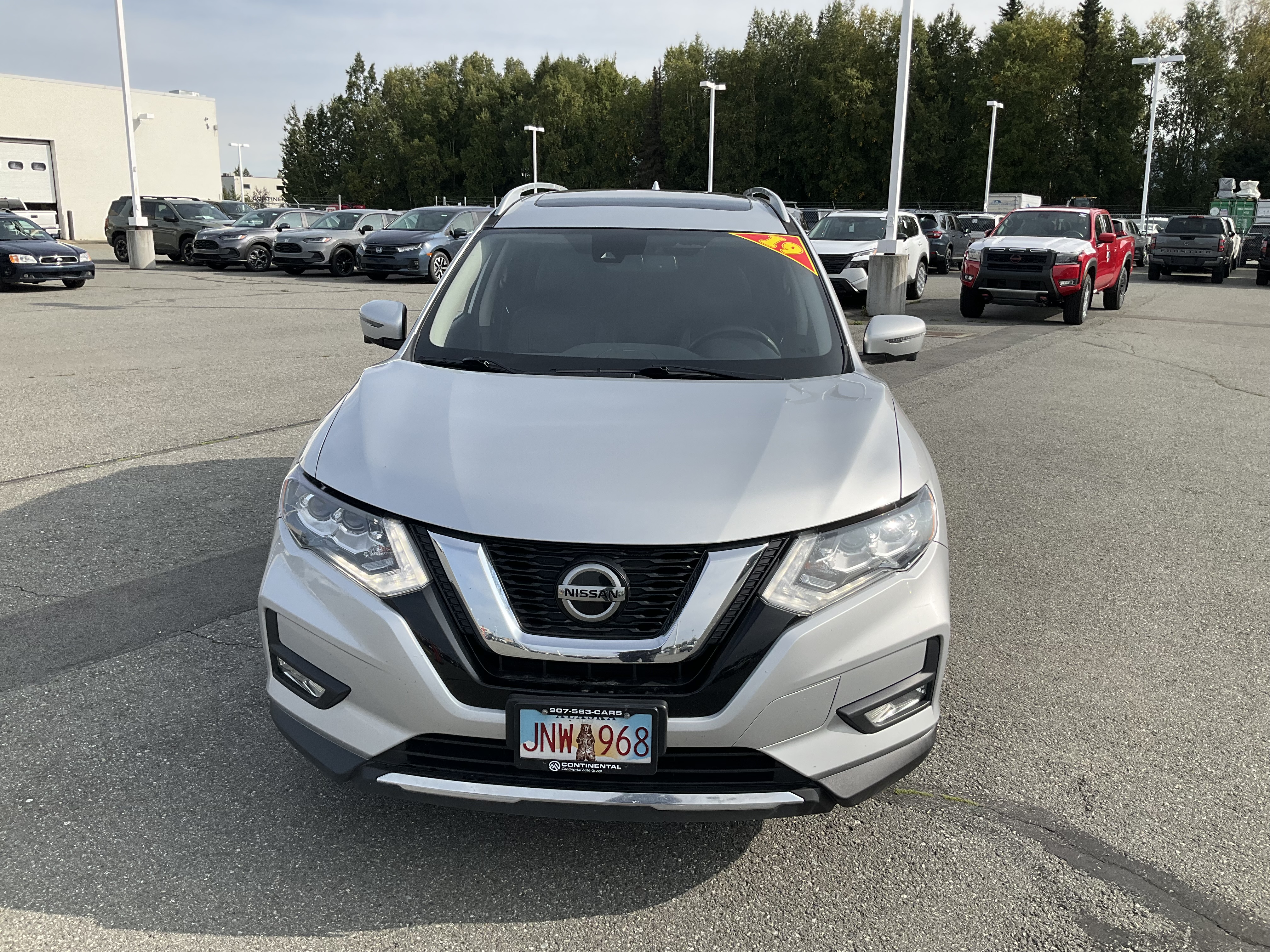 Used 2019 Brilliant Silver Metallic Nissan SL image 2