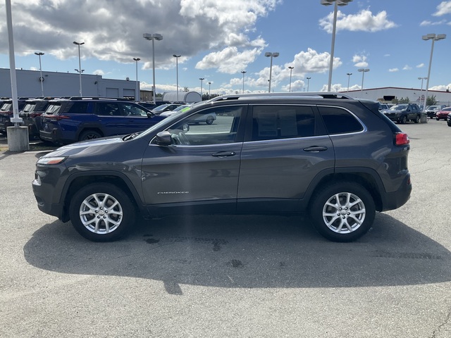 2016 Jeep Cherokee (U79182-1)