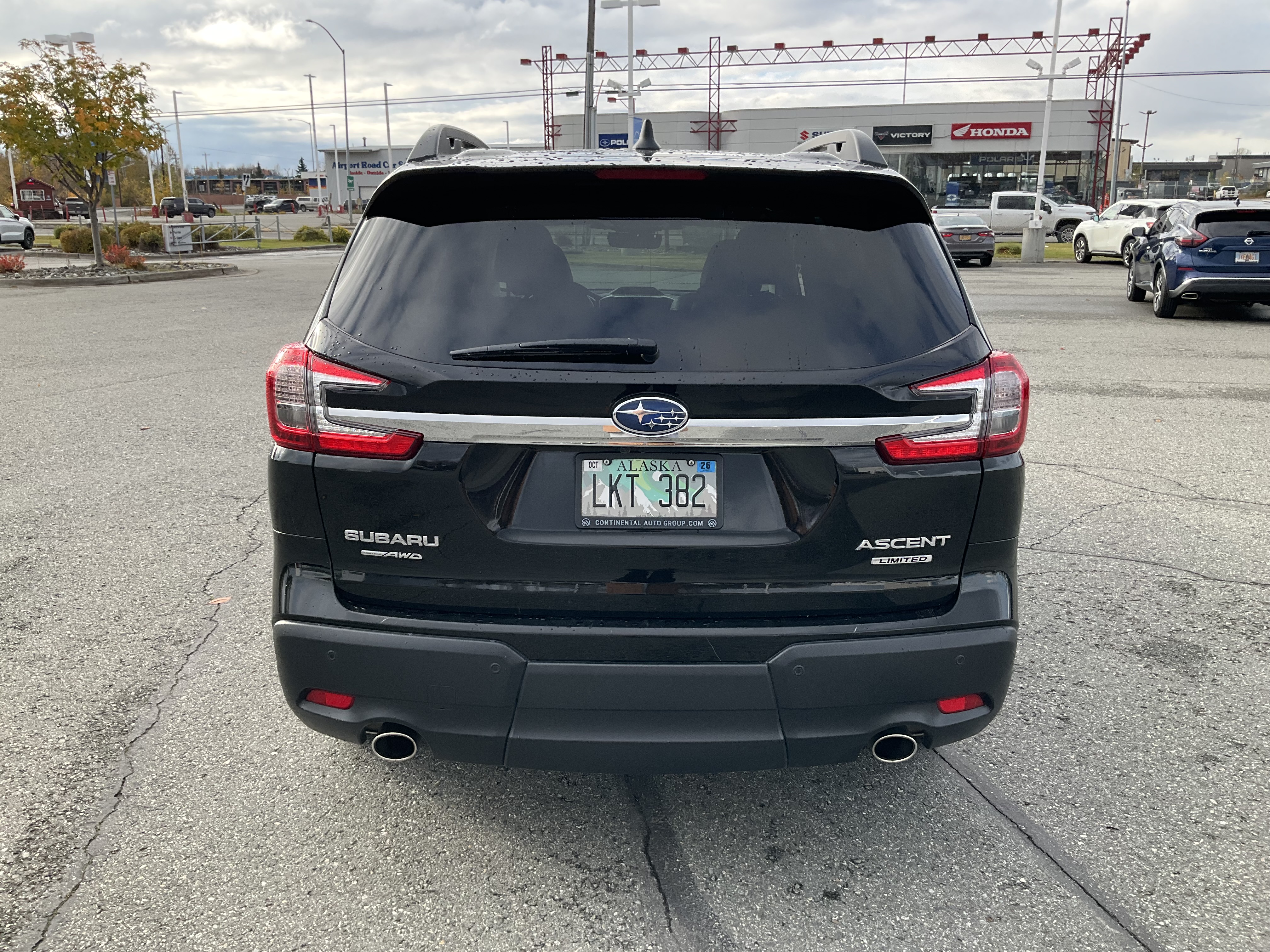 Used 2023 Black Subaru Limited image 4