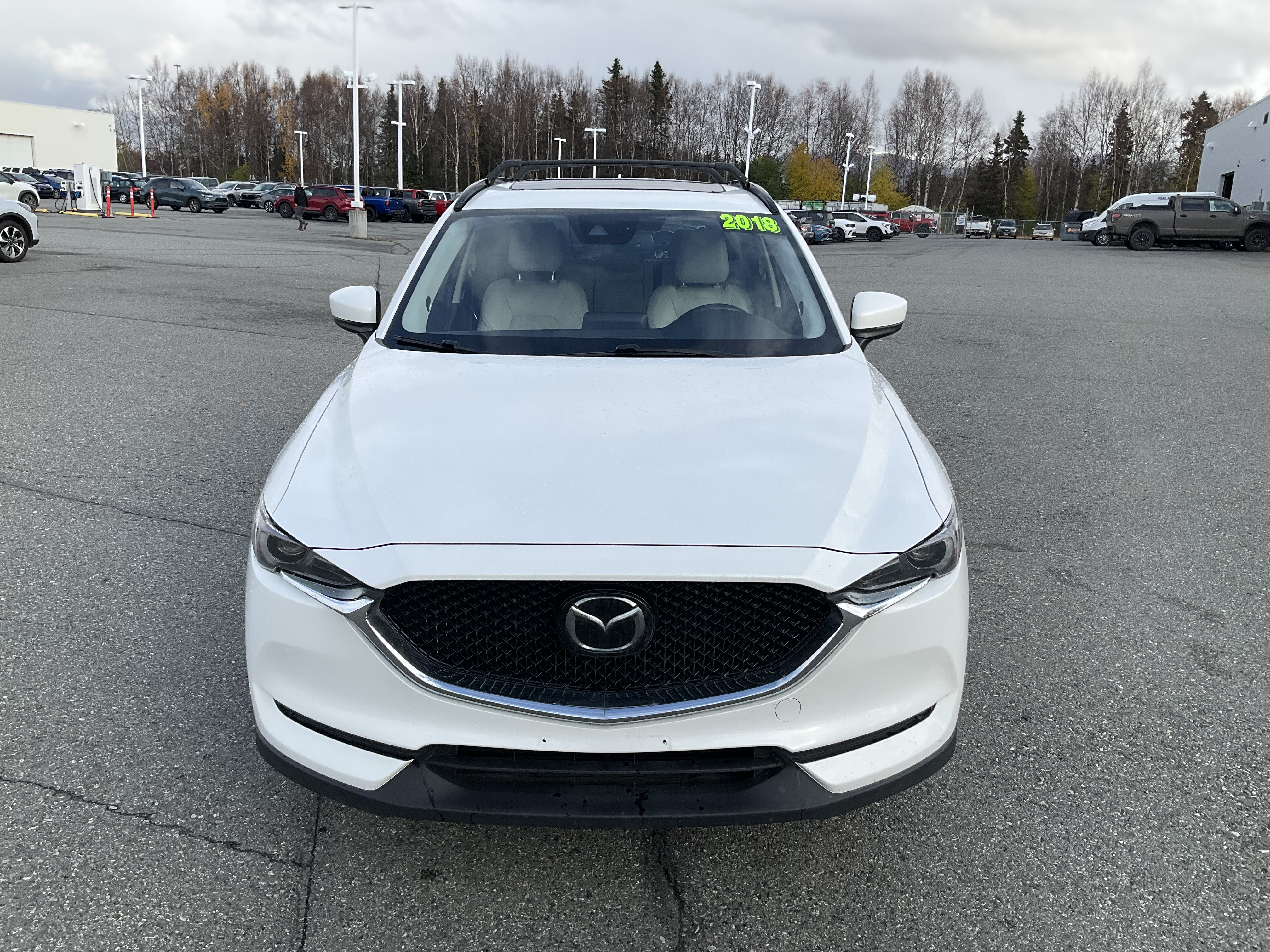 Used 2018 Snowflake White Pearl Mica Mazda Grand Touring image 2
